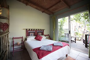 Buccaneers Backpackers