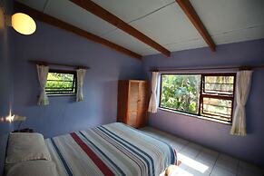 Buccaneers Backpackers