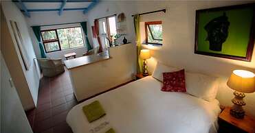 Buccaneers Backpackers