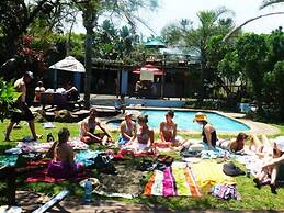 Buccaneers Backpackers