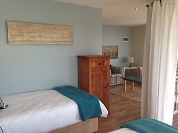 Buccaneers Backpackers