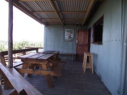 Buccaneers Backpackers