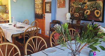 Buccaneers Backpackers