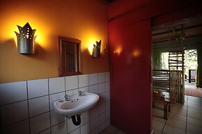 Buccaneers Backpackers