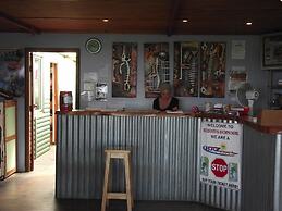 Buccaneers Backpackers