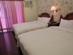 Champagne Hotel