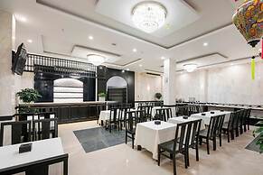 Amanda Hotel