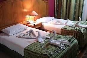 Catherine Plaza Hotel