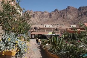 Catherine Plaza Hotel