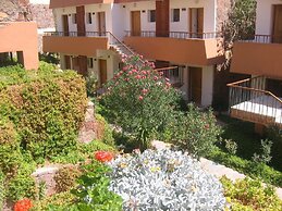 Catherine Plaza Hotel