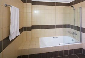 Chloraka Terrace Apartments