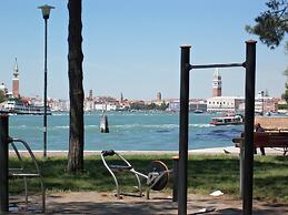 B&B Biennale Venezia