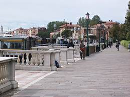 B&B Biennale Venezia