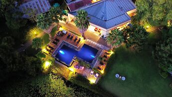 Lily Pond Country Lodge