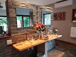 Lily Pond Country Lodge