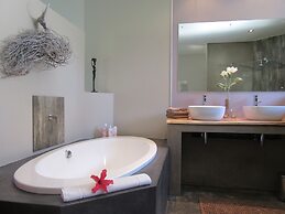 Lily Pond Country Lodge