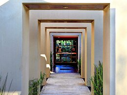 Lily Pond Country Lodge