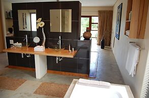 Lily Pond Country Lodge