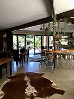 Lily Pond Country Lodge