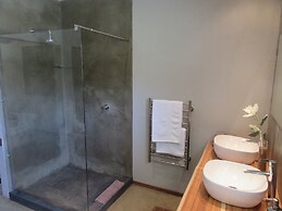 Lily Pond Country Lodge