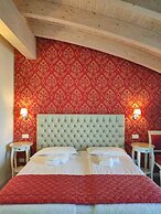 Nuova Opera Rooms