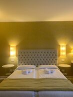Nuova Opera Rooms