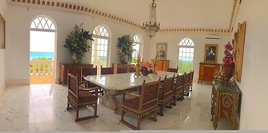 Ocean West Boutique Hotel