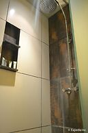 8 Suites By Fat Jimmy's