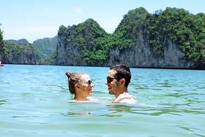 Halong Seasun Cruise