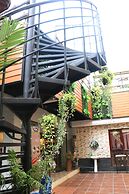 Mali Namphu Hotel