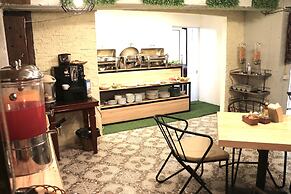 Mali Namphu Hotel