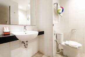 Dewarna Hotel & Convention