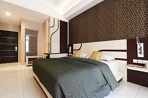 Dewarna Hotel & Convention