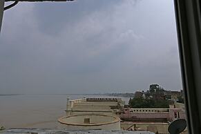 A Palace on River - Rashmi guest House