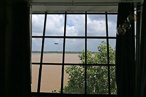 A Palace on River - Rashmi guest House
