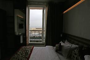 A Palace on River - Rashmi guest House