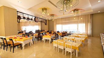 Seaden Sea World Resort & Spa