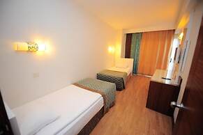 Seaden Sea World Resort & Spa