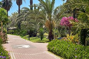 Seaden Sea World Resort & Spa