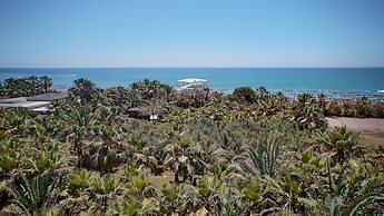 Seaden Sea World Resort & Spa