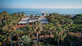 Seaden Sea World Resort & Spa