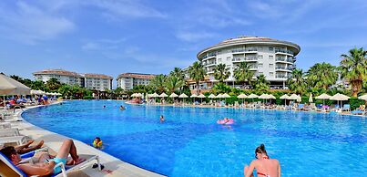 Seaden Sea World Resort & Spa