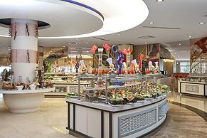 Seaden Sea World Resort & Spa
