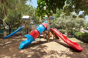 Seaden Sea World Resort & Spa
