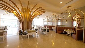 Seaden Sea World Resort & Spa