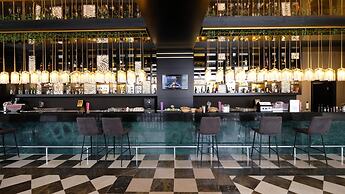 Seaden Sea World Resort & Spa