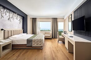 Seaden Sea World Resort & Spa