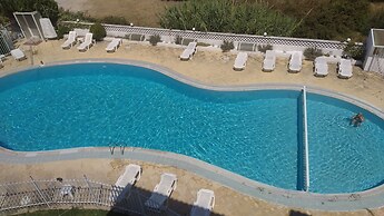 Haris Hotel
