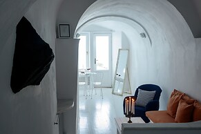 Zenith Blue Traditional Houses