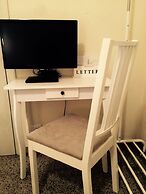 Bed and Breakfast Happiness